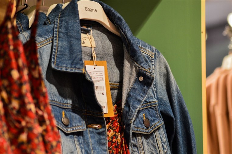 Shana Shop Opening